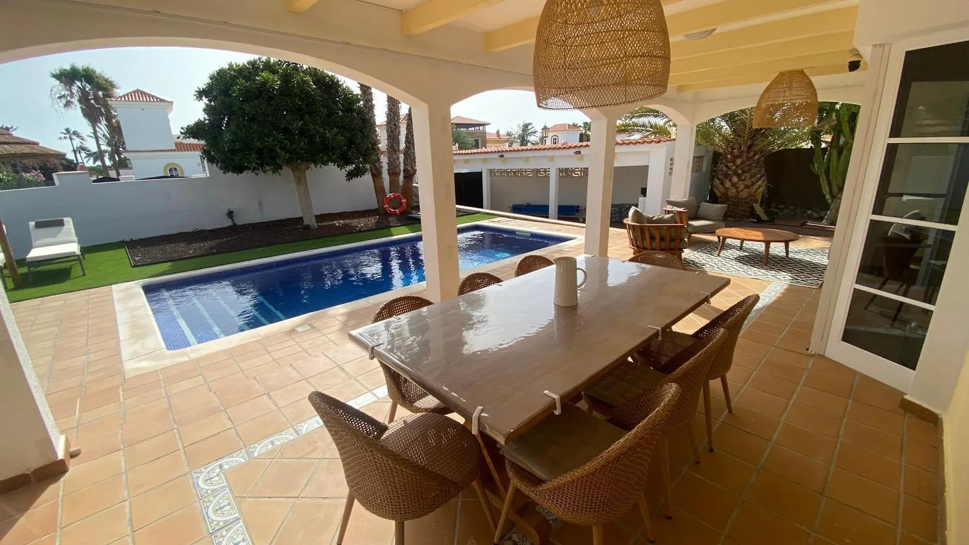 Oasis Golf Villa カレタ・デ・フステ
